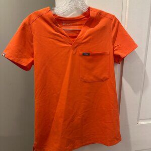 FIGS Catarina 1 Pocket Scrub Top